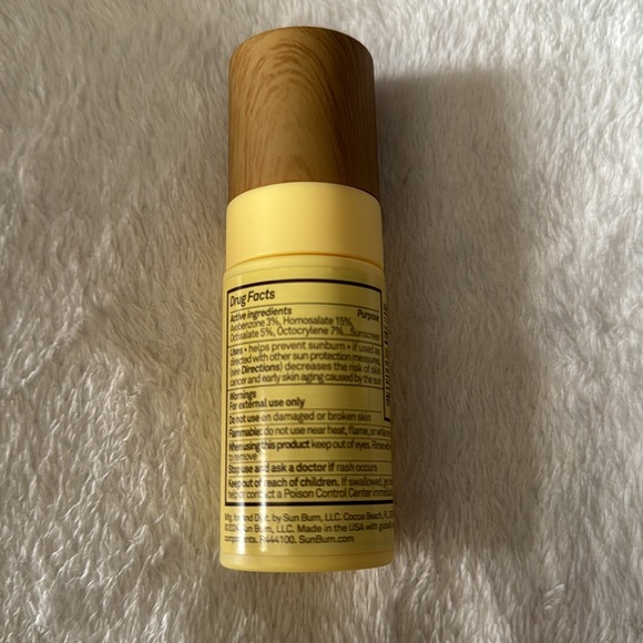 Sun Bum Mist 45 travel size sunscreen - Picture 2 of 4